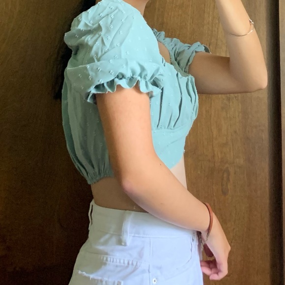 NWOT Puff sleeve blue crop blouse - Picture 3 of 6